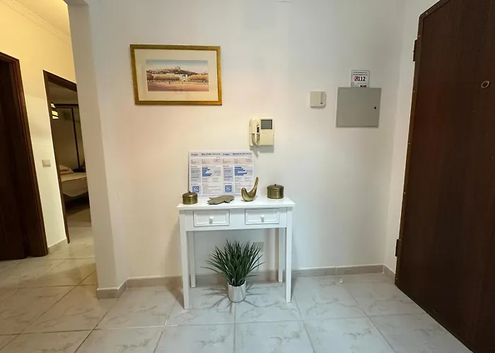 Citymar By Fhr T2 Com Piscina Apartamento *